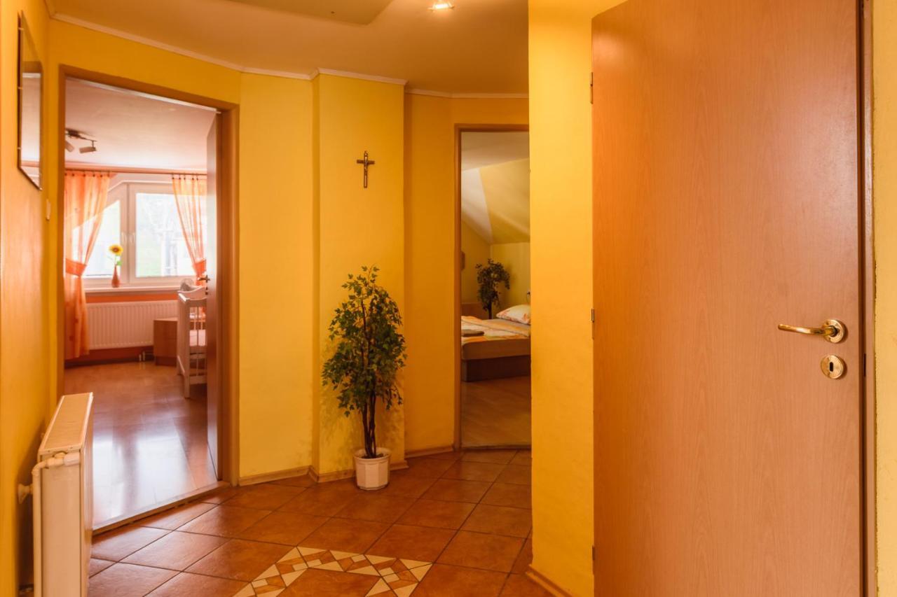 Apartman Elegant Besenova Exterior photo
